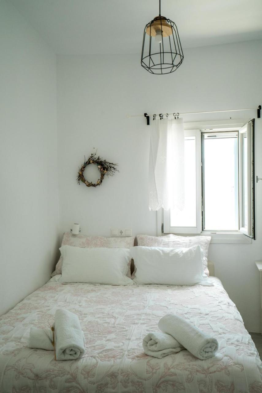 Plori Studios And Apartments เอเกียลิ ภายนอก รูปภาพ